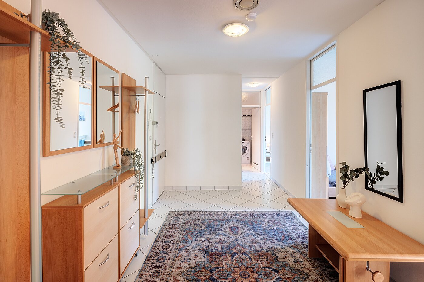 Квартира в многоэтажно доме с 3 комнатами | München-Bogenhausen | 70261 | Großer Flur...