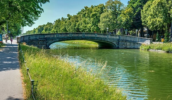 Квартира в многоэтажно доме с 1 комнатная | München-Neuhausen | 702271 | In der Nähe...