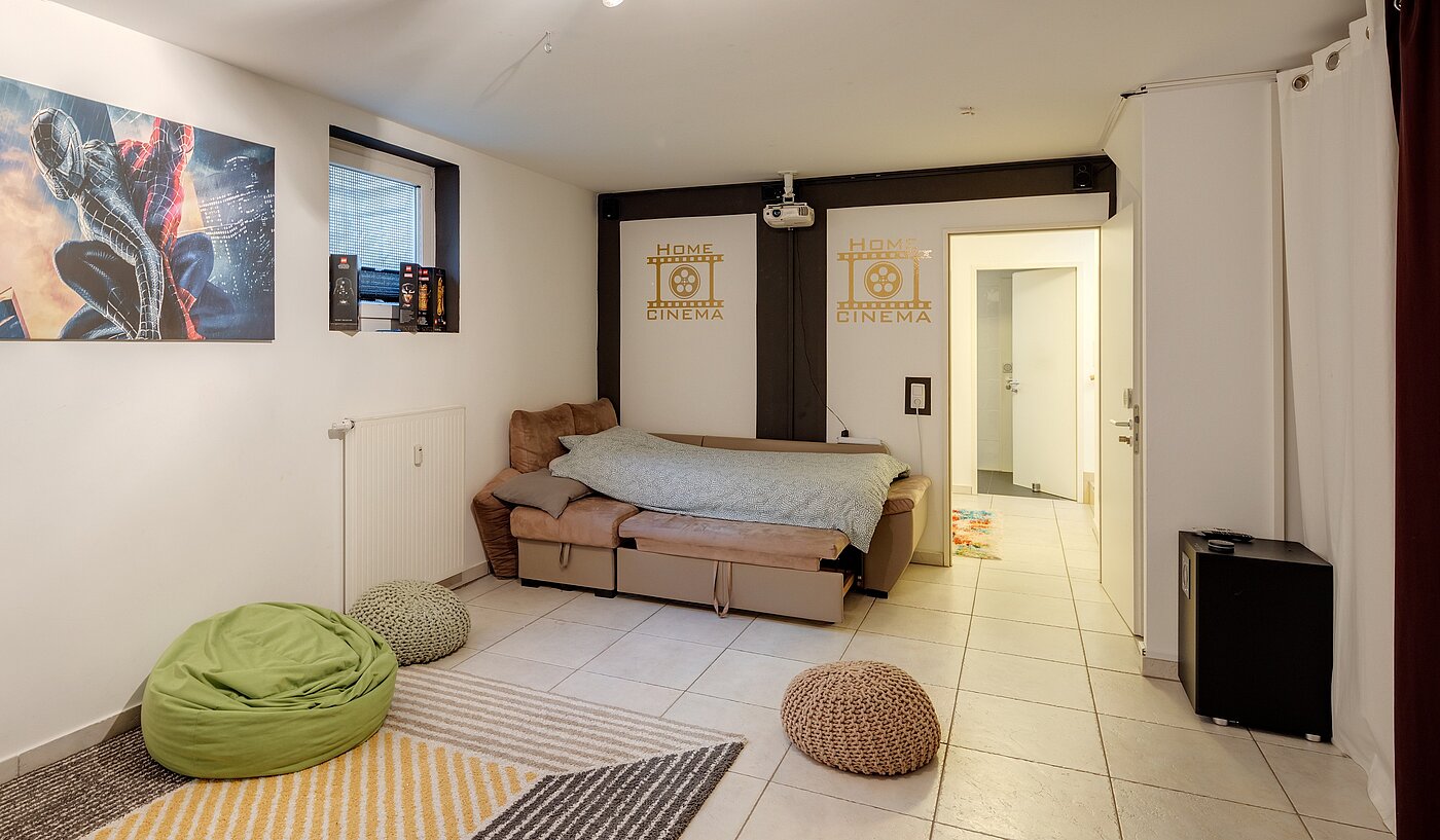 Половина двухквартирного жилого дома с 5 комнатами | Unterföhring | 70119 | Raumhöhe 2,50 m