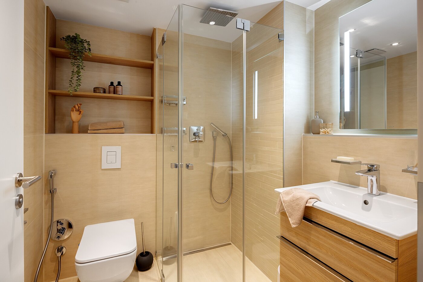 Квартира в многоэтажно доме с 4 комнатами | München-Bogenhausen | 70380 | Zusätzliches...