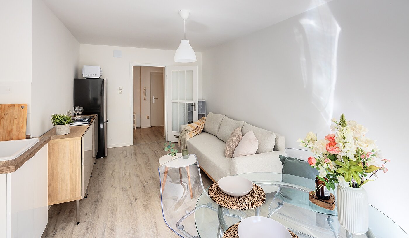 Квартира в многоэтажно доме с 2 комнатами | München-Sendling | 70220 | Wohnbereich