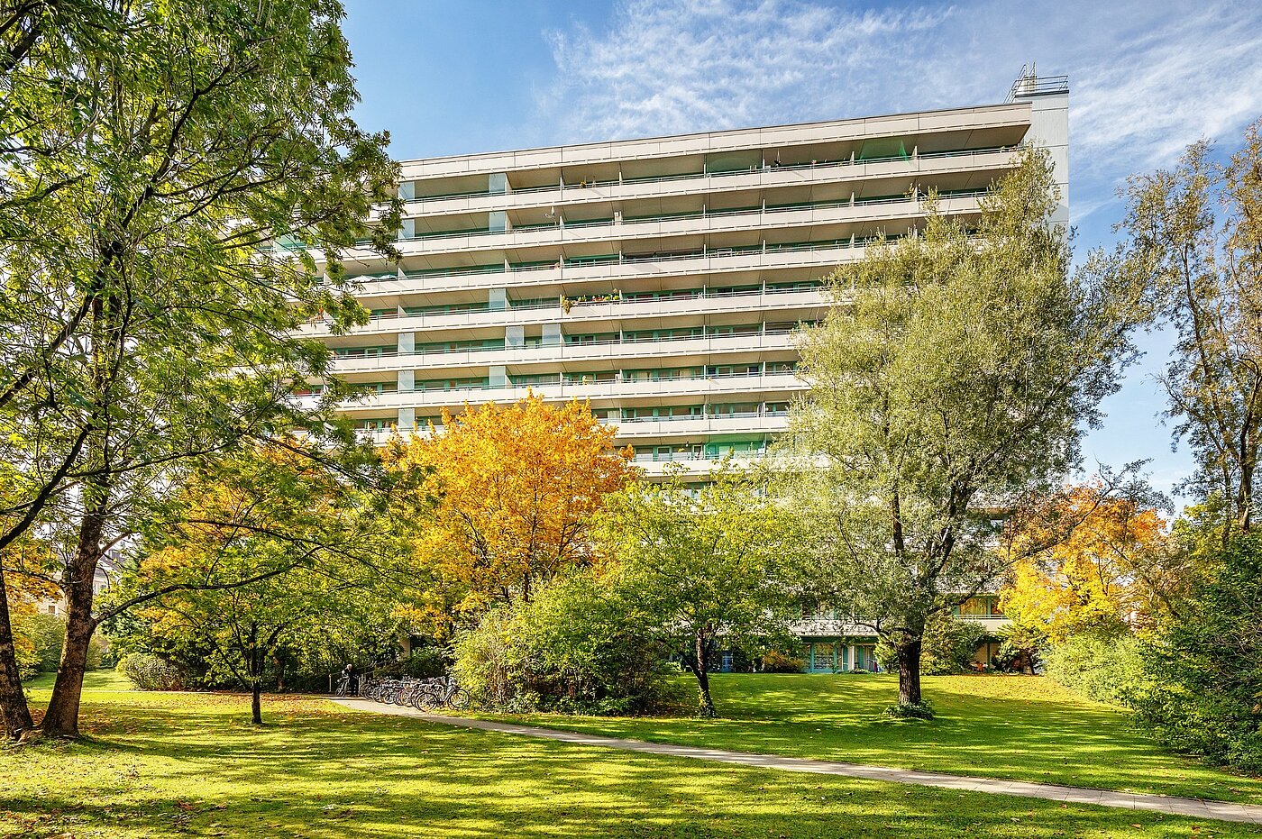 Квартира в многоэтажно доме с 2 комнатами | München-Sendling-Westpark | 2010ML9 | Ansicht Fassade