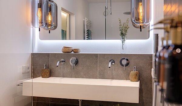 Квартира в многоэтажно доме с 3 комнатами | München-Sendling | 70167 | Doppelwaschbecken