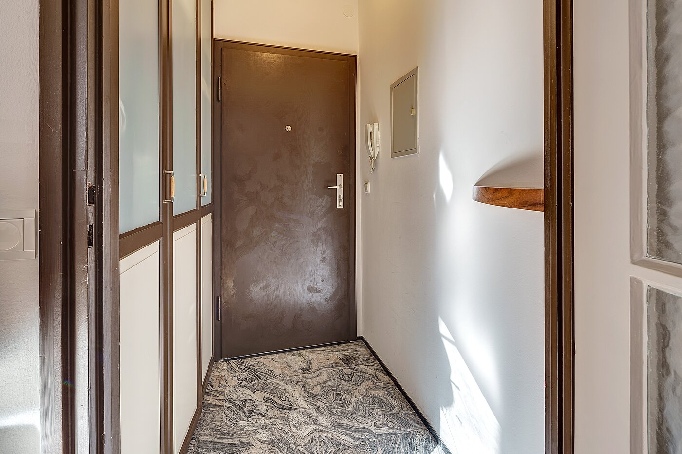 Квартира в многоэтажно доме с 1 комнатная | München-Altstadt | 2111ML04 | Diele mit Stauraum