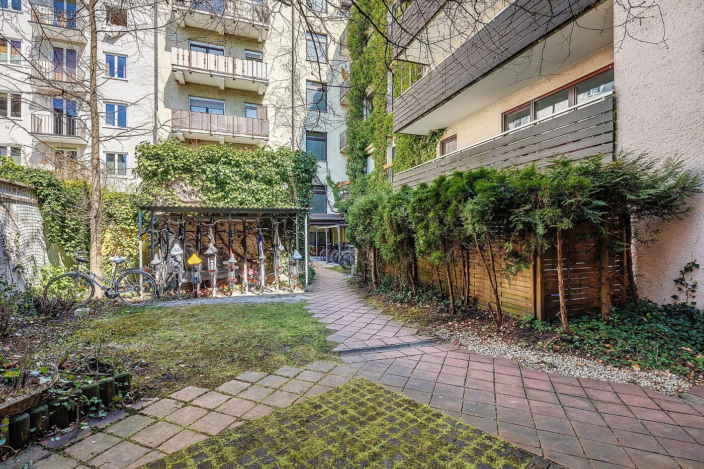 Квартира в многоэтажно доме с 2 комнатами | München-Untergiesing | 2003ML12 | ...mit Fahrradabstellflächen