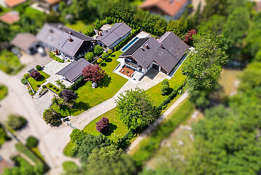 Редкость на озере Tegernsee: высококачественный комплекс загородных домов в Абингкле