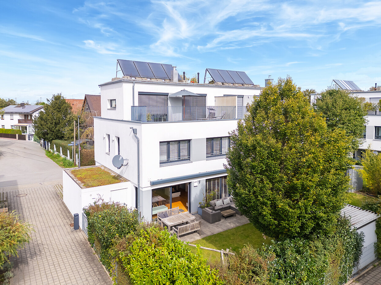 Половина двухквартирного жилого дома с 5 комнатами | München-Aubing | 70162 | Vorderansicht