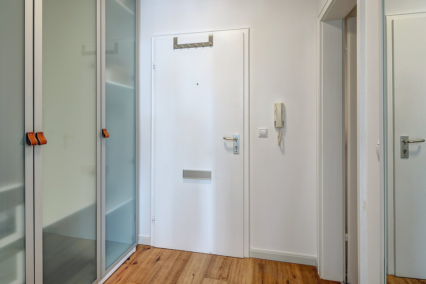 Квартира в многоэтажно доме с 1 комнатная | München-Schwabing | 2109ML5 | Blick zum Eingangsbereich