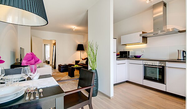 Квартира в многоэтажно доме с 2 комнатами | München-Maxvorstadt | 70023 | Geschmackvolle Küche...