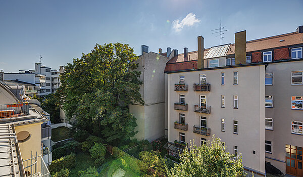 Квартира в многоэтажно доме с 1 комнатная | München-Schwabing | 70449 | Blick von der Terrasse...
