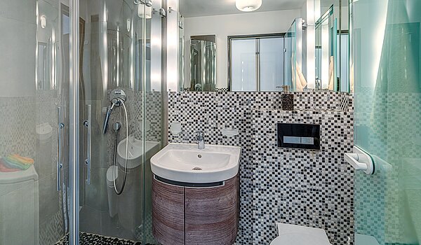Квартира в многоэтажно доме с 1 комнатная | München-Maxvorstadt | 70467 | Duschbad mit...