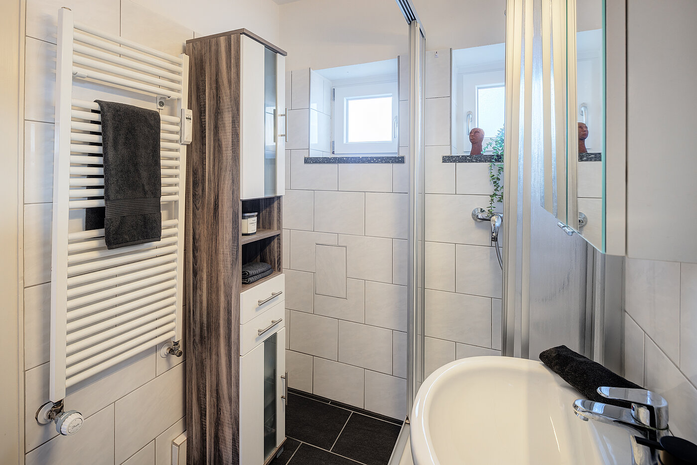 Apartment с 1 комнатная | München-Schwabing | 70211 | Handtuchheizkörper...
