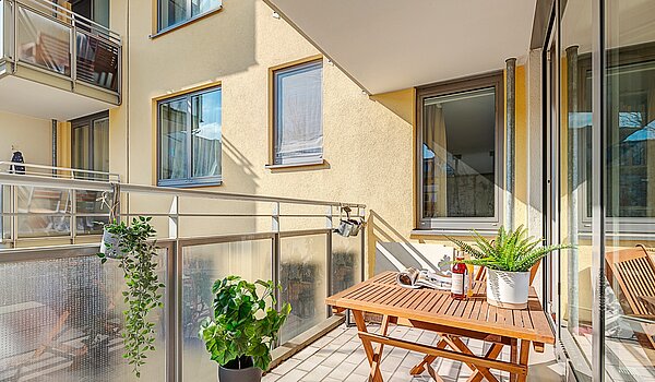 Квартира в многоэтажно доме с 2 комнатами | München-Maxvorstadt | 70001 | Zum ruhigen Innenhof