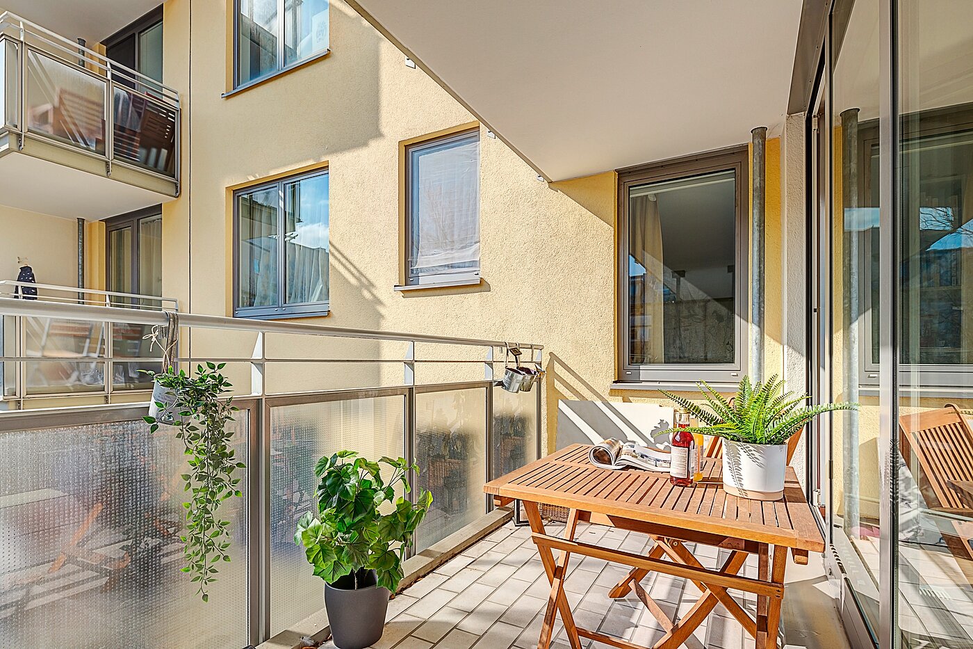 Квартира в многоэтажно доме с 2 комнатами | München-Maxvorstadt | 70001 | Zum ruhigen Innenhof