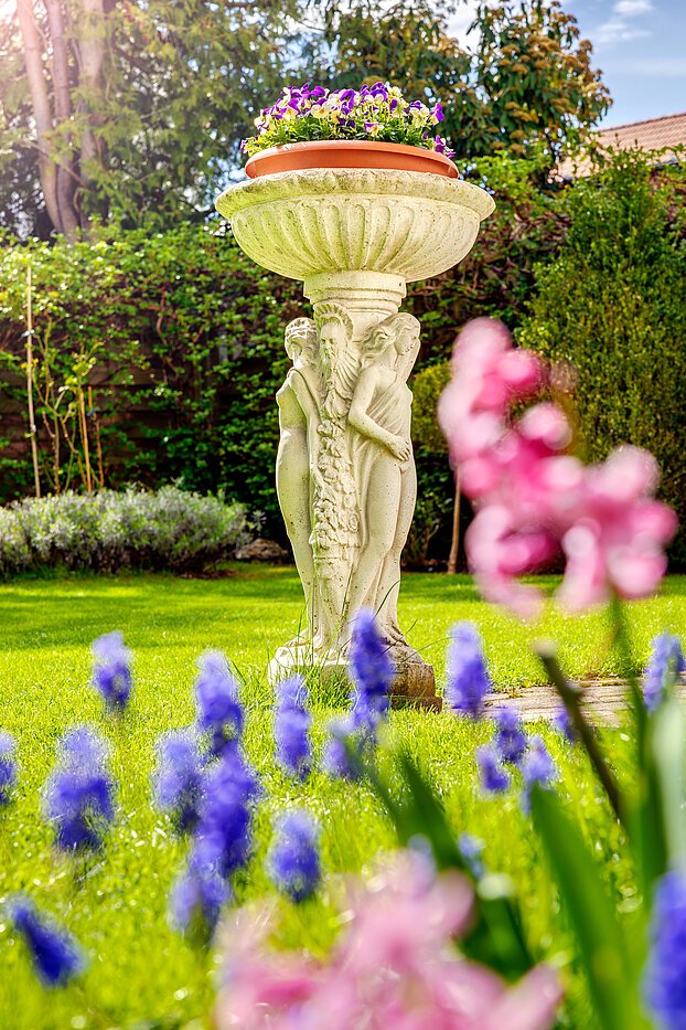 Половина двухквартирного жилого дома с 4 комнатами | München-Solln | 70120 | Begrünter Garten