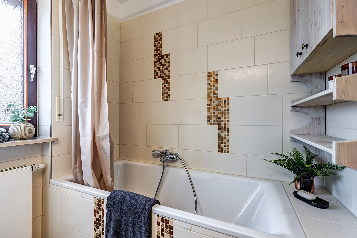Квартира в многоэтажно доме с 3 комнатами | München-Trudering | 70481 | ...mit Badewanne