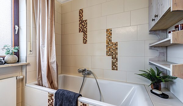 Квартира в многоэтажно доме с 3 комнатами | München-Trudering | 70481 | ...mit Badewanne