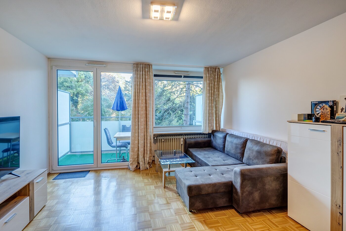 Квартира в многоэтажно доме с 1 комнатная | München-Bogenhausen | 70264 | Wohnzimmer...
