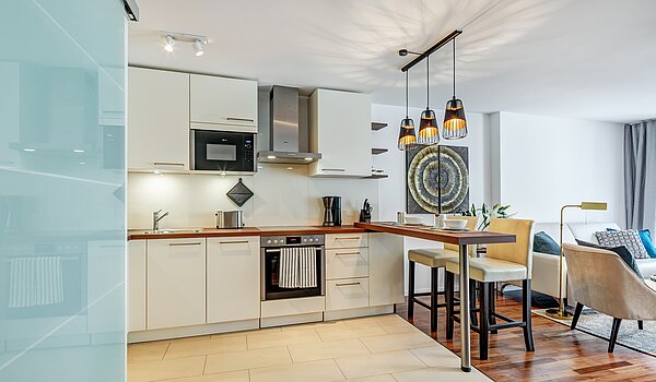 Квартира в многоэтажно доме с 2 комнатами | München-Schwabing | 70434 | Offene Küche mit...
