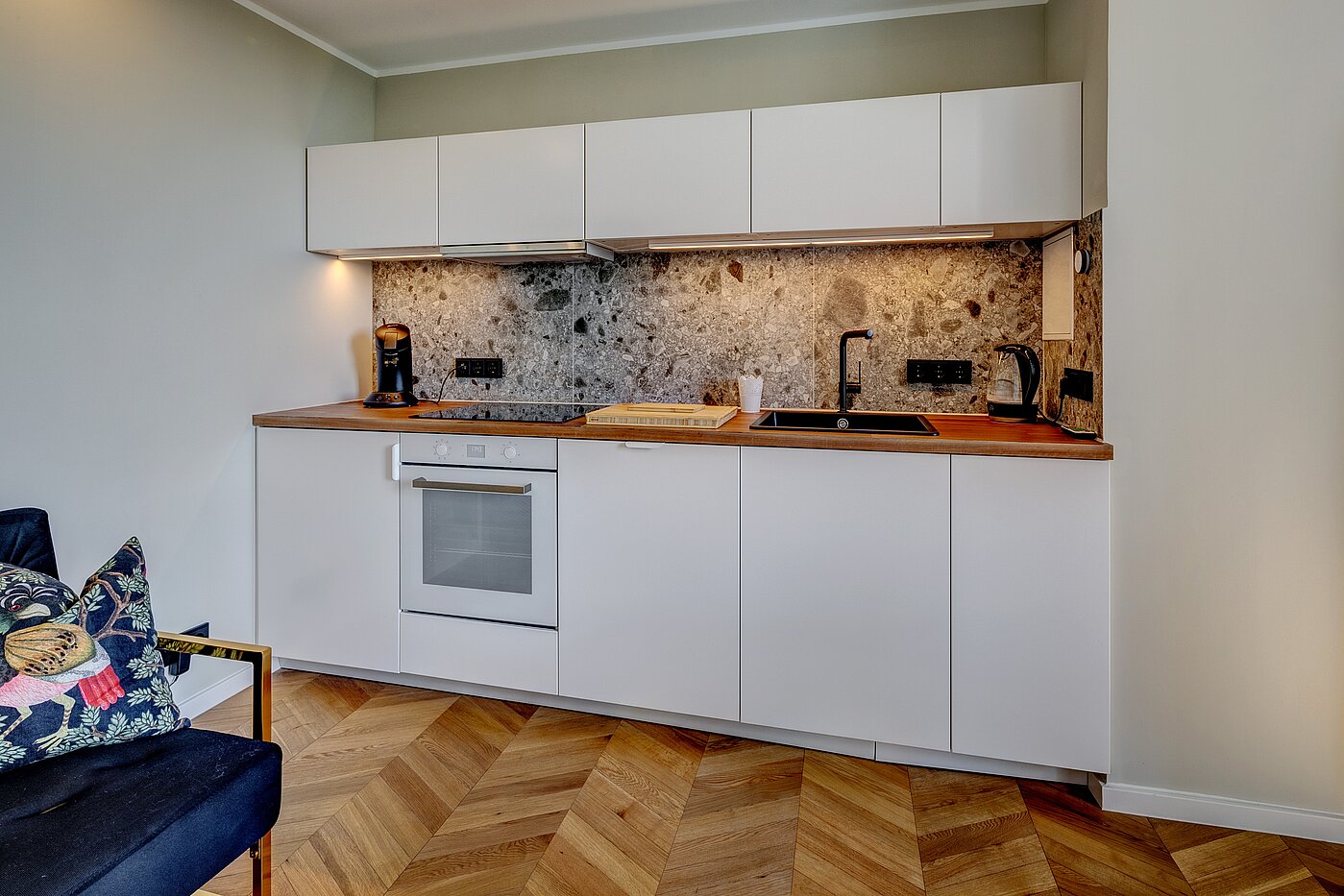 Apartment с 1 комнатная | München-Schwabing | 70376 | Schöne Küchenzeile