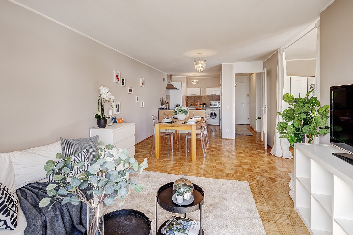 Квартира в многоэтажно доме с 1.5 комнатами | München-Bogenhausen | 2203ML2 | ... und angrenzender offener Küche
