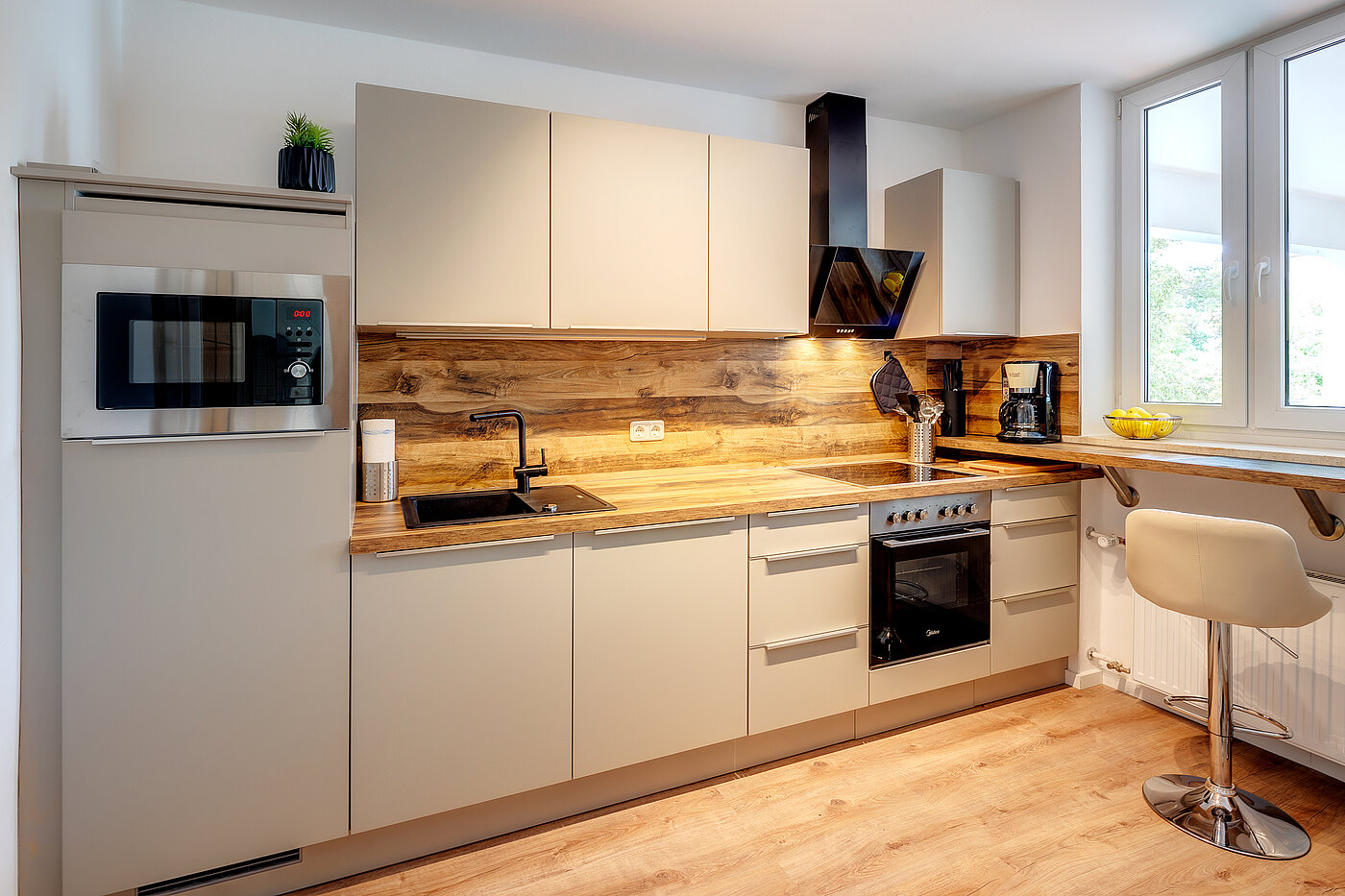 Квартира в многоэтажно доме с 3 комнатами | Unterhaching | 70421 | Geschmackvolle Küche...