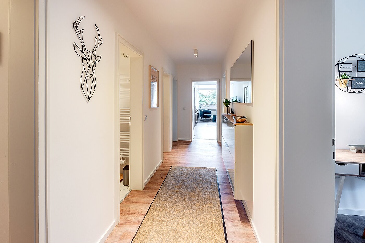 Квартира в многоэтажно доме с 3 комнатами | Unterhaching | 70421 | Diele...