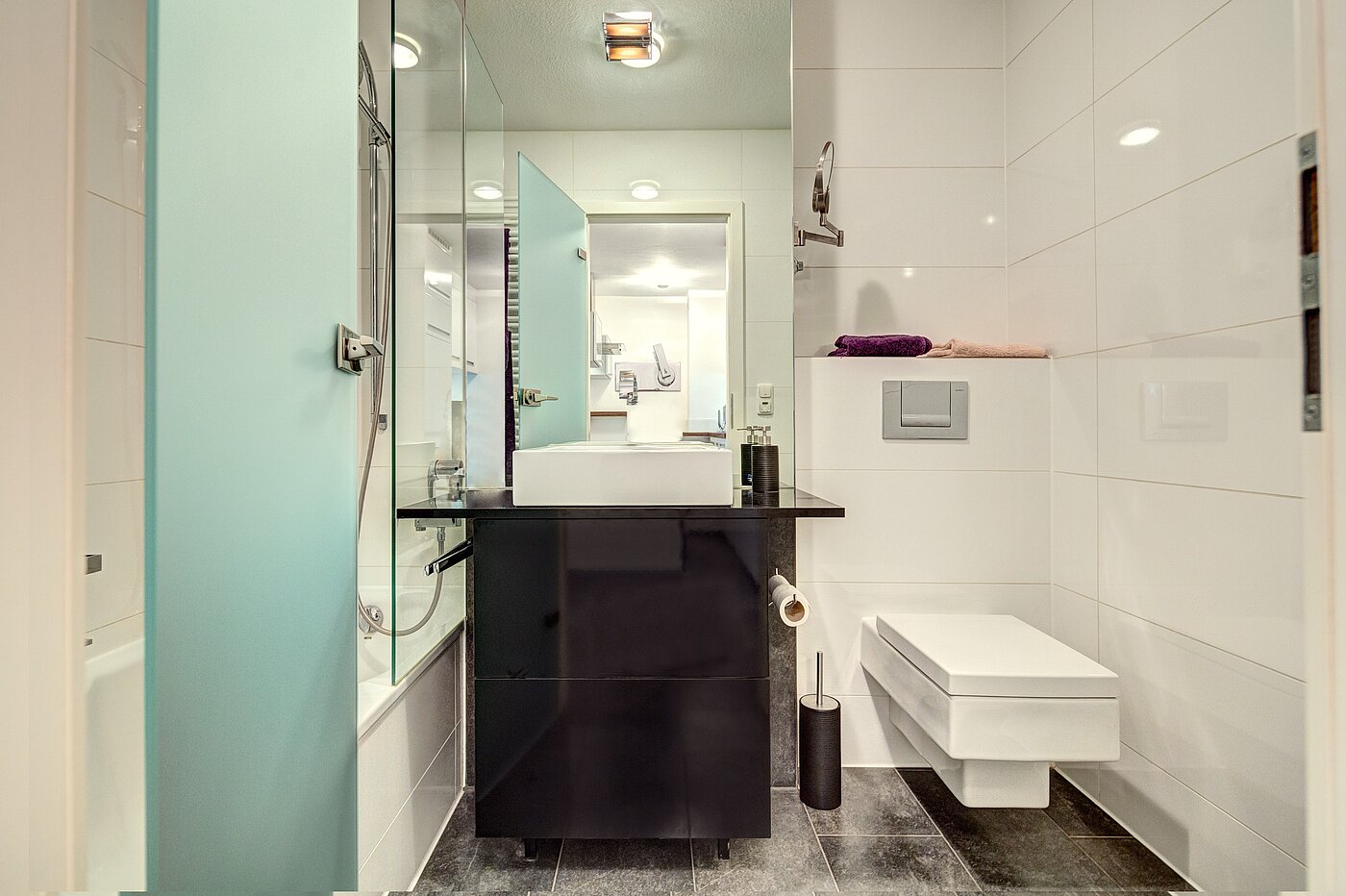 Квартира в многоэтажно доме с 1 комнатная | München-Schwabing | 2207ML10 | Bad mit Badewanne