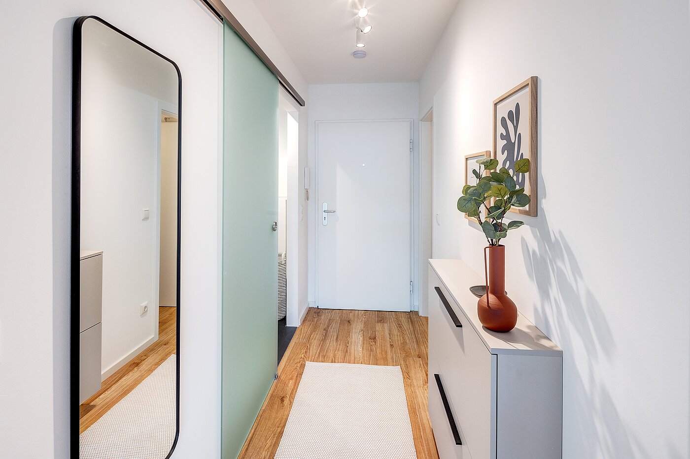 Квартира в многоэтажно доме с 1 комнатная | München-Neuhausen | 70197 | Eingangsbereich