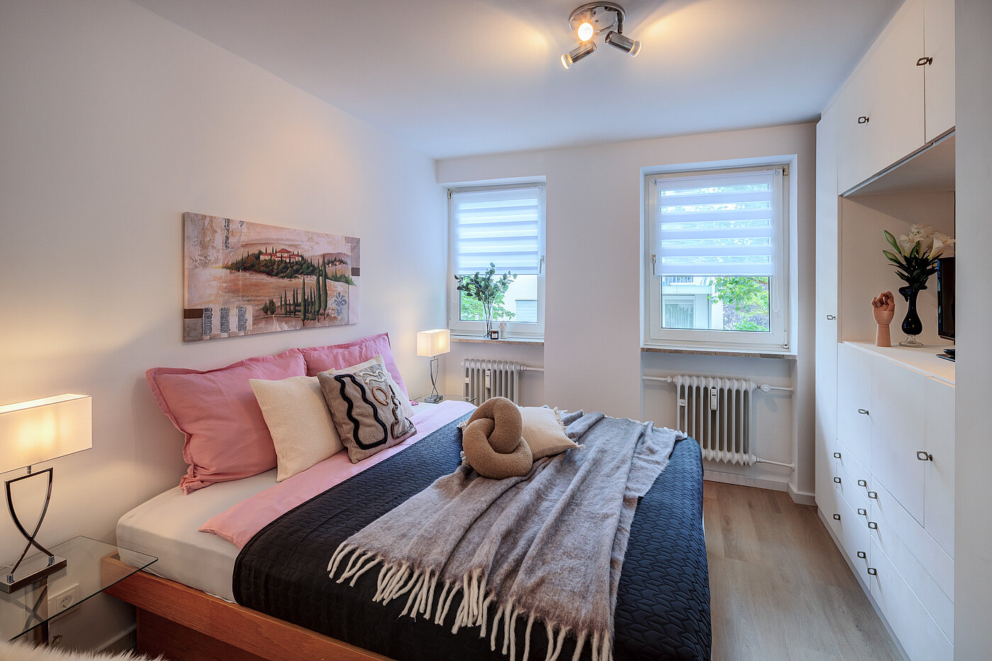 Квартира в многоэтажно доме с 2 комнатами | München-Sendling-Westpark | 70413 | Geräumiges...