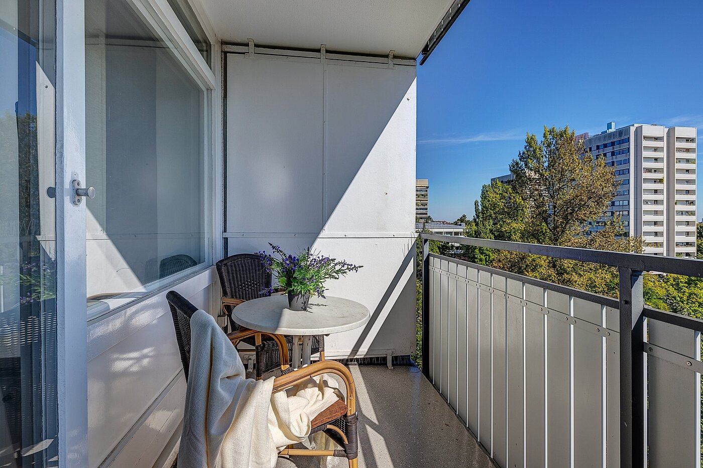 Квартира в многоэтажно доме с 1 комнатная | München-Schwabing | 2109ML1 | Großer Balkon in Richtung...