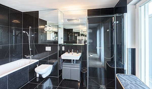 Penthouse с 3 комнатами | München-Riem | 70468 | Ensuite-Bad mit Dusche...
