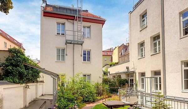 Мансардная квартира с 1 комнатная | München-Sendling | 700402 | Ansicht Rückgebäude