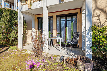 Fasanerie: солнечная двухкомнатная квартира с садом в тихом и центральном районе