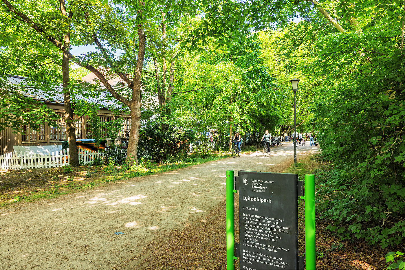 Квартира в многоэтажно доме с 2 комнатами | München-Schwabing | 70445 | ...und Luitpoldpark