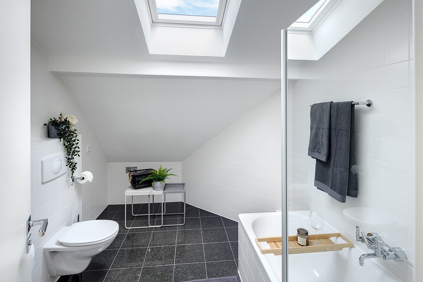 Мансардная квартира с 1 комнатная | München-Sendling | 700402 | Badezimmer mit Wanne