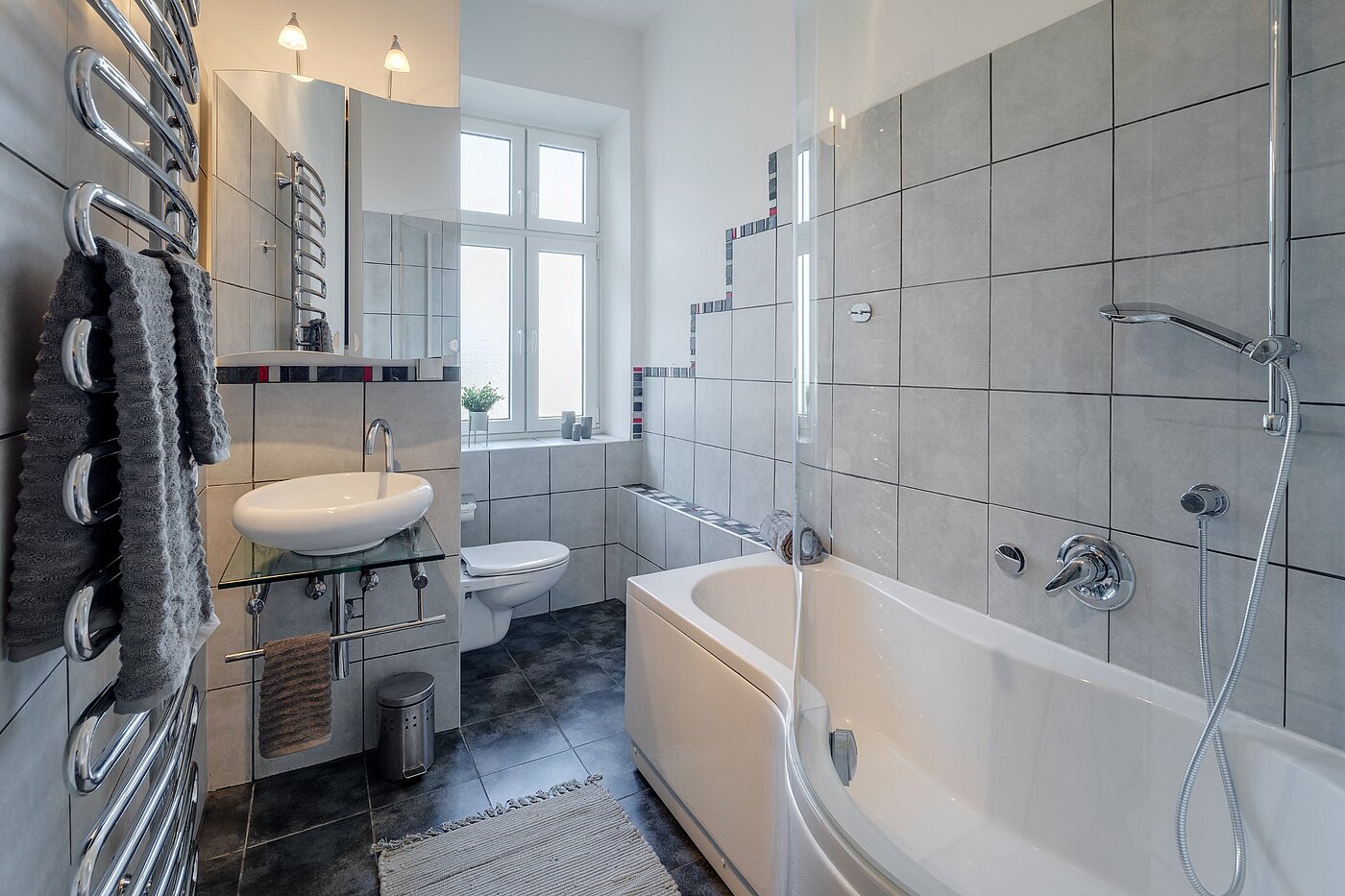 Квартира в многоэтажно доме с 5 комнатами | München-Au | 2009ML3 | Wannenbad mit Fenster...