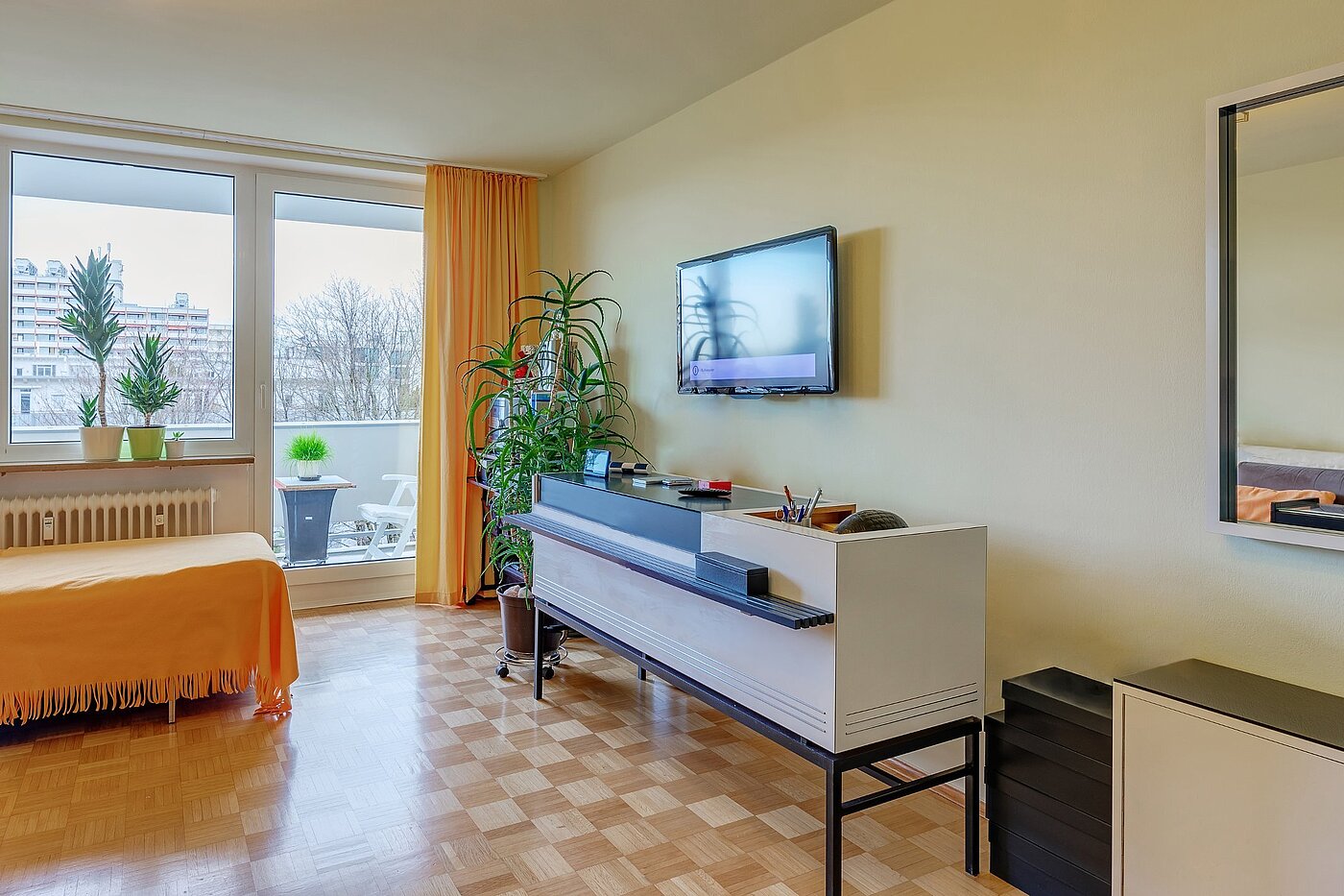 Квартира в многоэтажно доме с 3 комнатами | München-Schwabing | 1912ML4 | Helles Wohnzimmer...