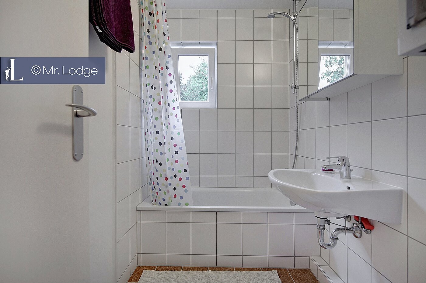 Квартира в многоэтажно доме с 2 комнатами | München-Laim | 1704ML3 | Bad mit Fenster