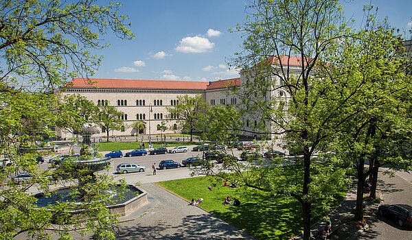 Квартира в многоэтажно доме с 1 комнатная | München-Maxvorstadt | 70165 | Bildung...