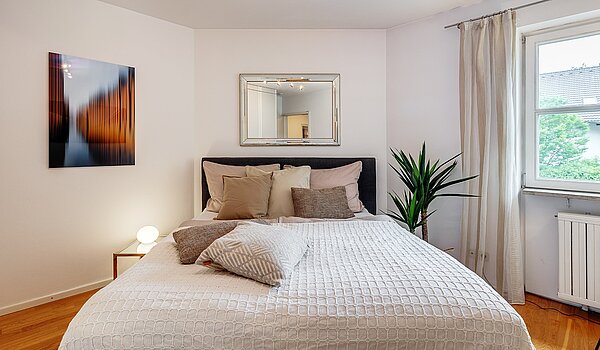 Квартира в многоэтажно доме с 3 комнатами | München-Harlaching | 2108ML3 | Helles Schlafzimmer...