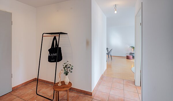 Квартира в многоэтажно доме с 2 комнатами | München-Bogenhausen | 70396 | ...für einen Garderobenschrank