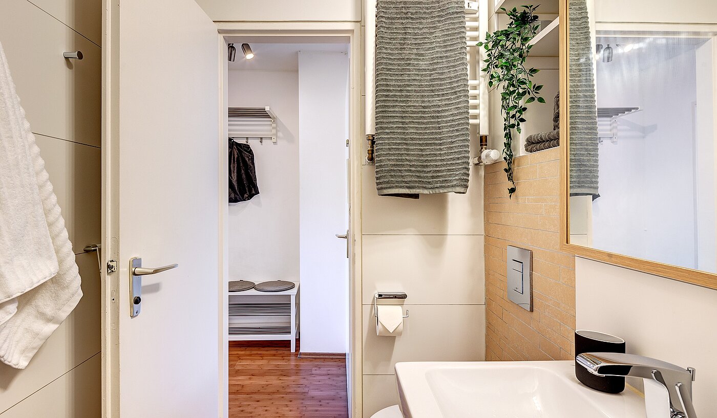 Квартира в многоэтажно доме с 1 комнатная | München-Schwabing | 2210ML3 | ...und Handtuchheizkörper