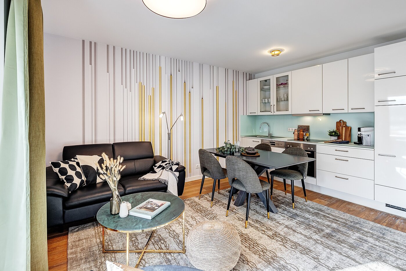 Плоский с 2 комнатами | München-Riem | 2201ML1 | Essbereich mit...