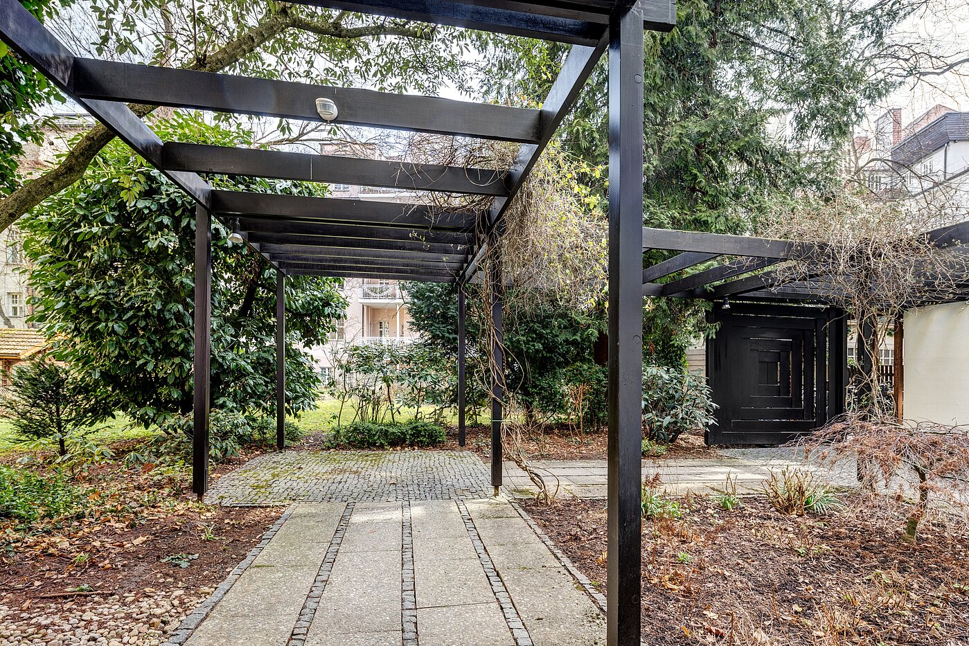 Квартира в многоэтажно доме с 1 комнатная | München-Bogenhausen | 70070 | Idyllischer Innenhof