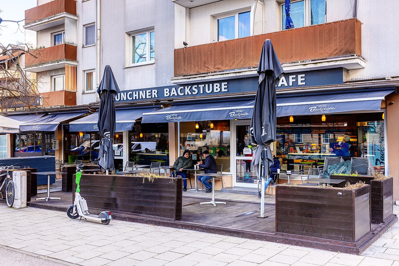 Квартира в многоэтажно доме с 2 комнатами | München-Milbertshofen | 701801 | ...und Gastronomische Angebote