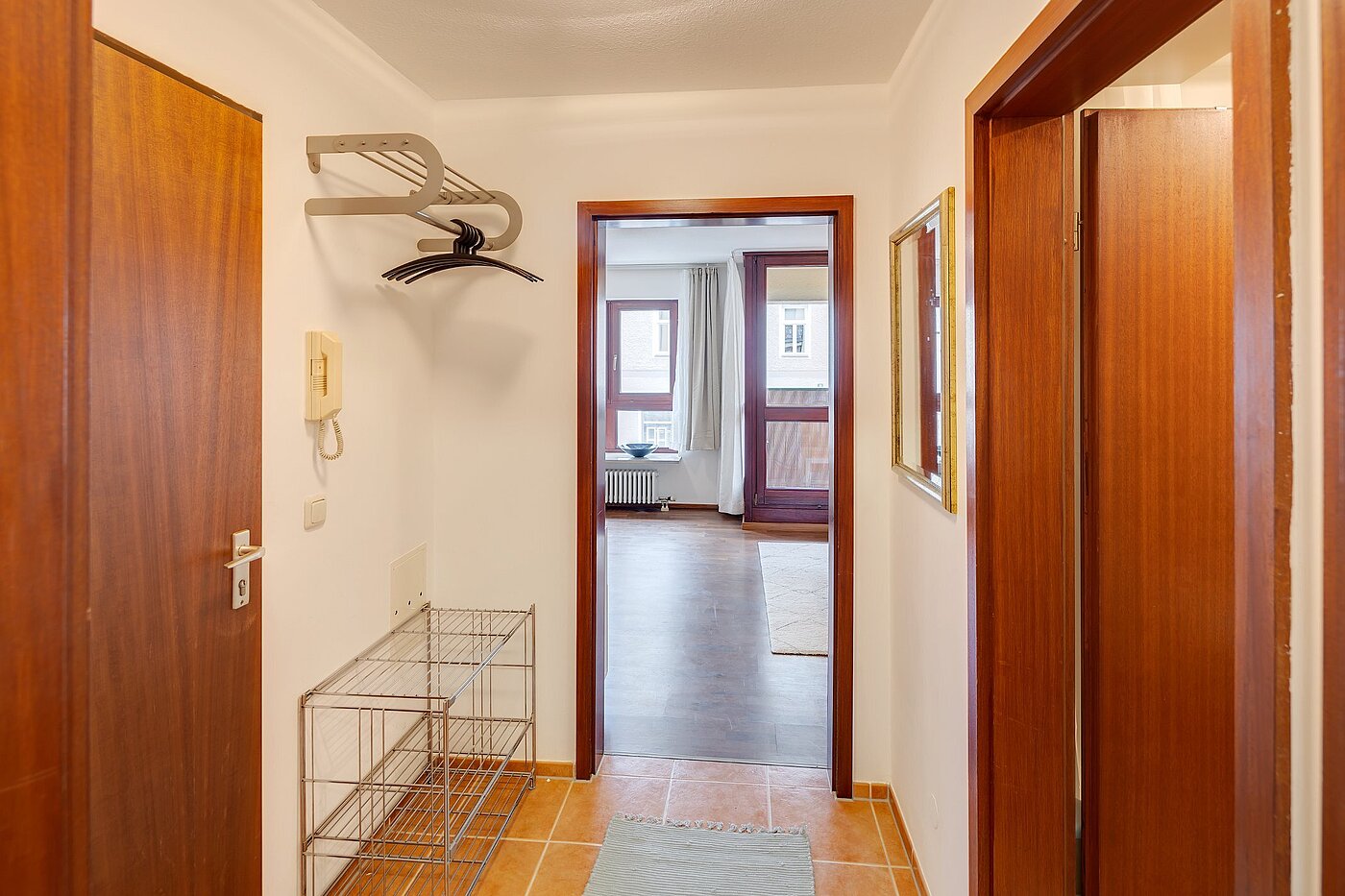 Квартира в многоэтажно доме с 2 комнатами | München-Neuhausen | 2012ML5 | Eingangsbereich