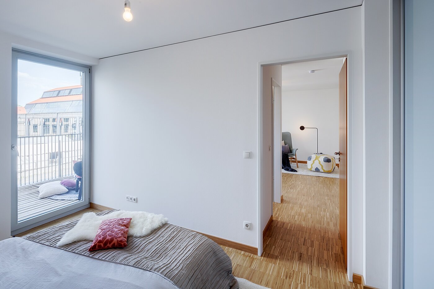 Квартира в многоэтажно доме с 2 комнатами | München-Schwanthalerhöhe | 2206ML11 | ...und ebenfalls Zugang zum Balkon