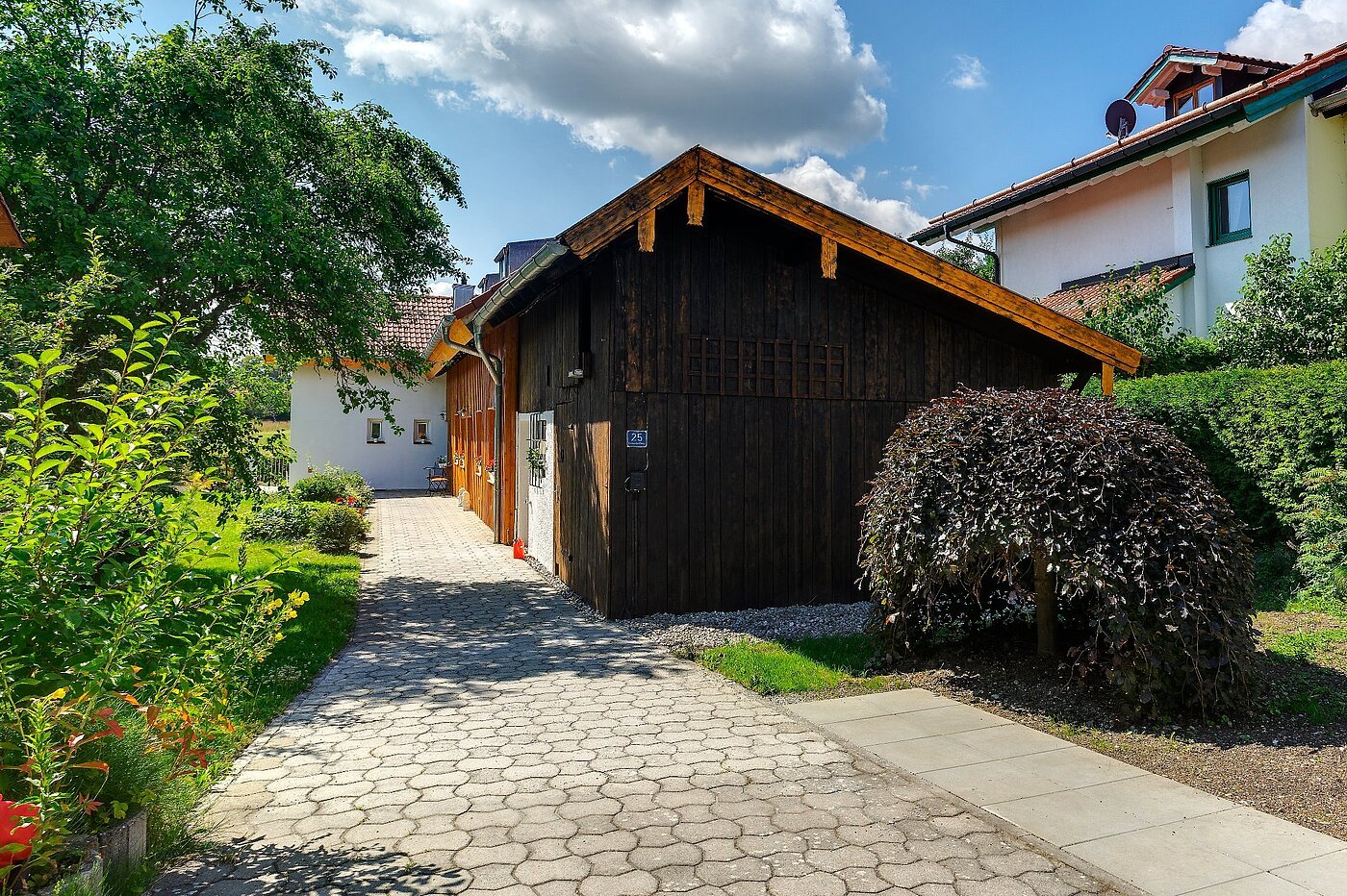 Bauernhaus с 9 комнатами | Hohenschäftlarn | 1805ML4 | Straßenansicht