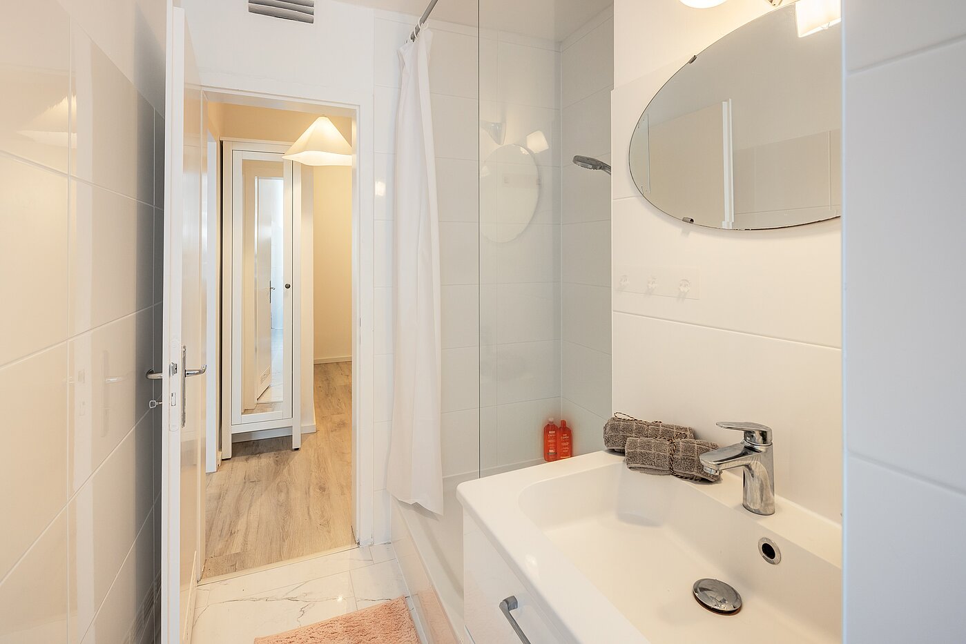 Квартира в многоэтажно доме с 2 комнатами | München-Sendling | 70220 | Begehbare Dusche